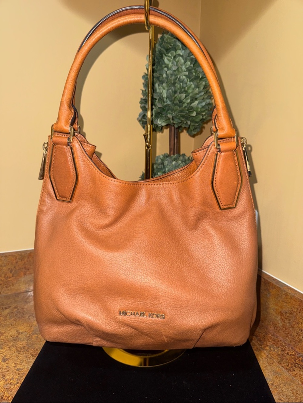 Michael Kors Hobo